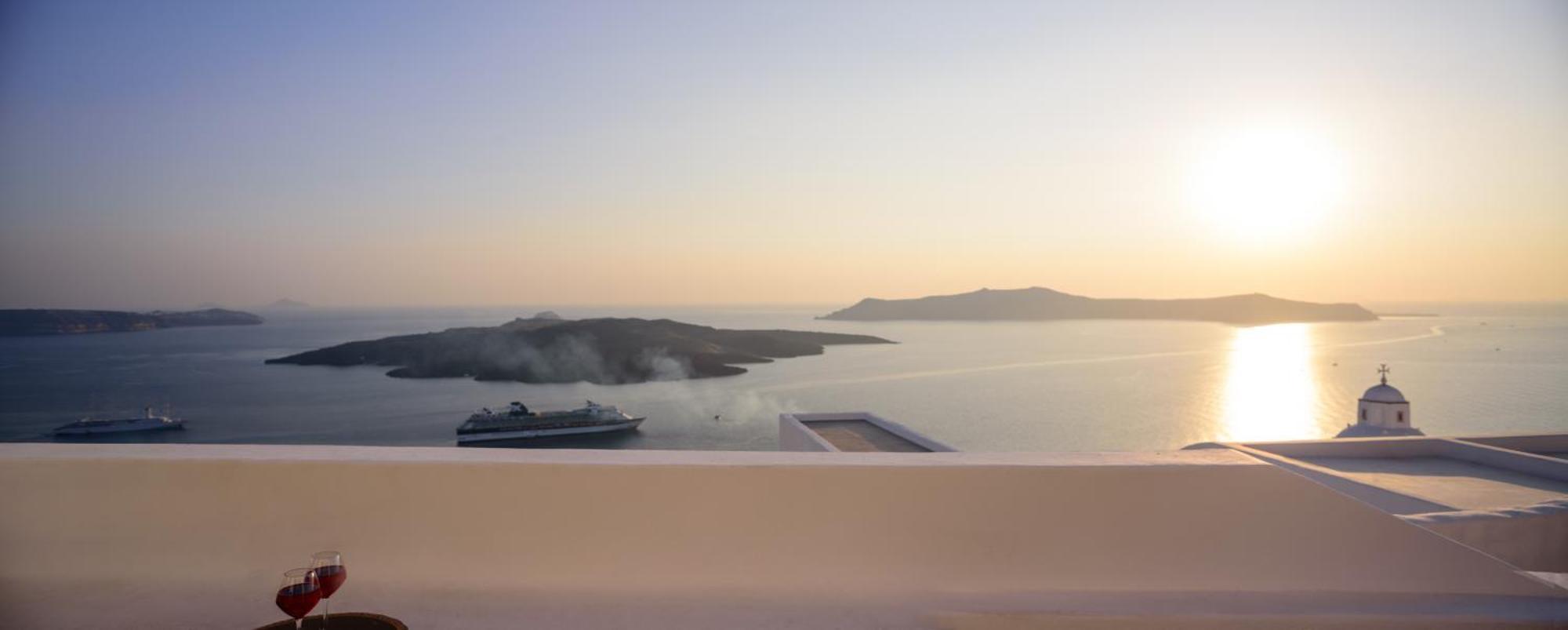 Anemos Family Suites Fira  Exterior photo
