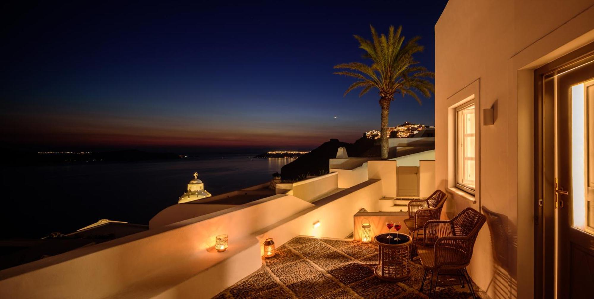 Anemos Family Suites Fira  Exterior photo