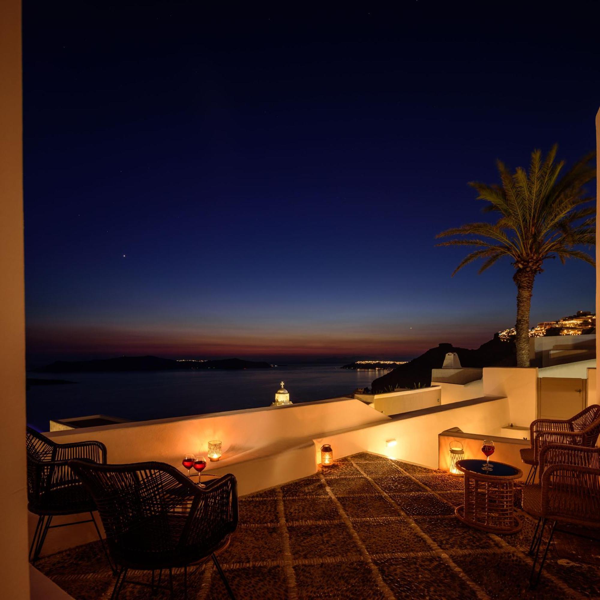Anemos Family Suites Fira  Exterior photo