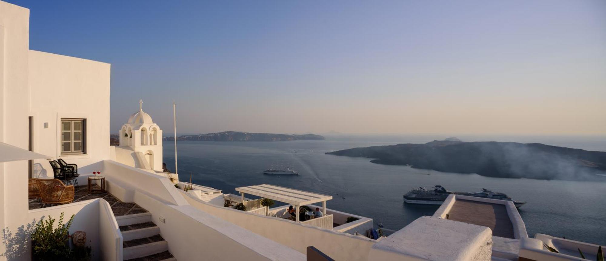 Anemos Family Suites Fira  Exterior photo